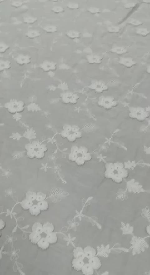 Material Lyocell ivoar cu broderie 3D pentru rochii elegante și ținute premium