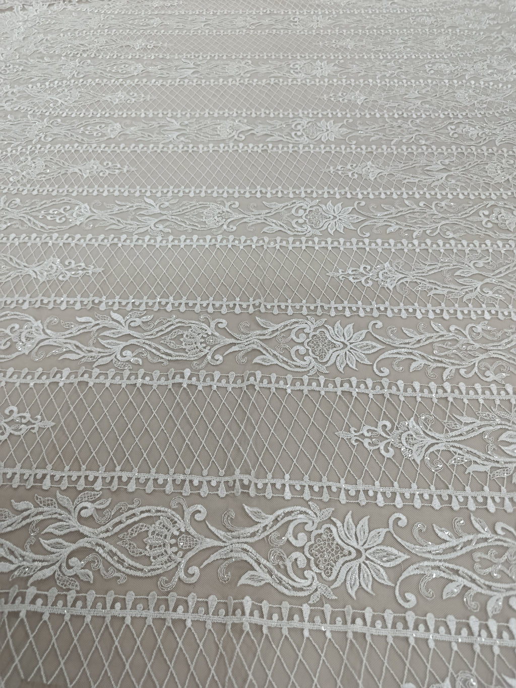 Material premium pentru rochii elegante