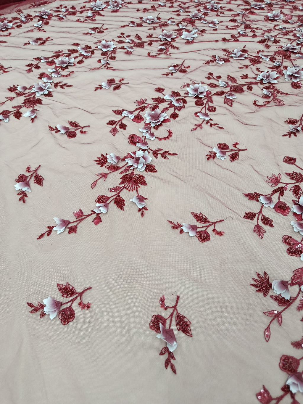 Material elegant pentru rochii de seară și ocazii speciale