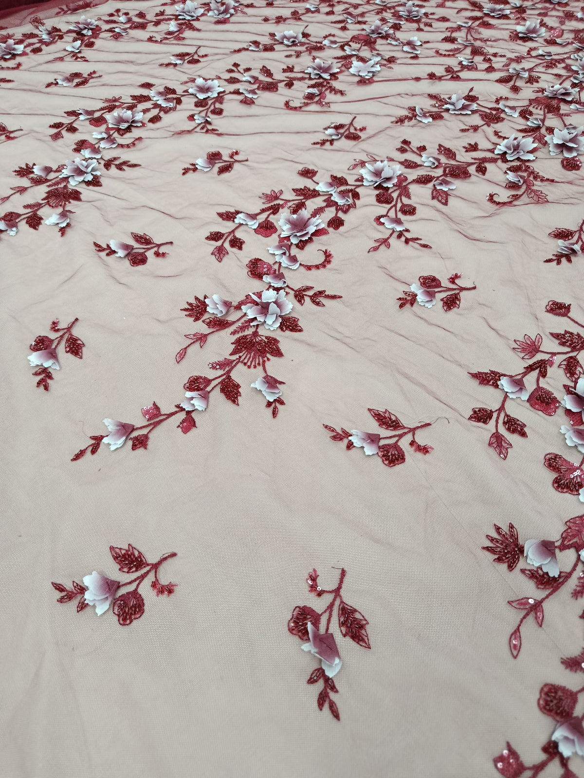 Material elegant pentru rochii de seară și ocazii speciale