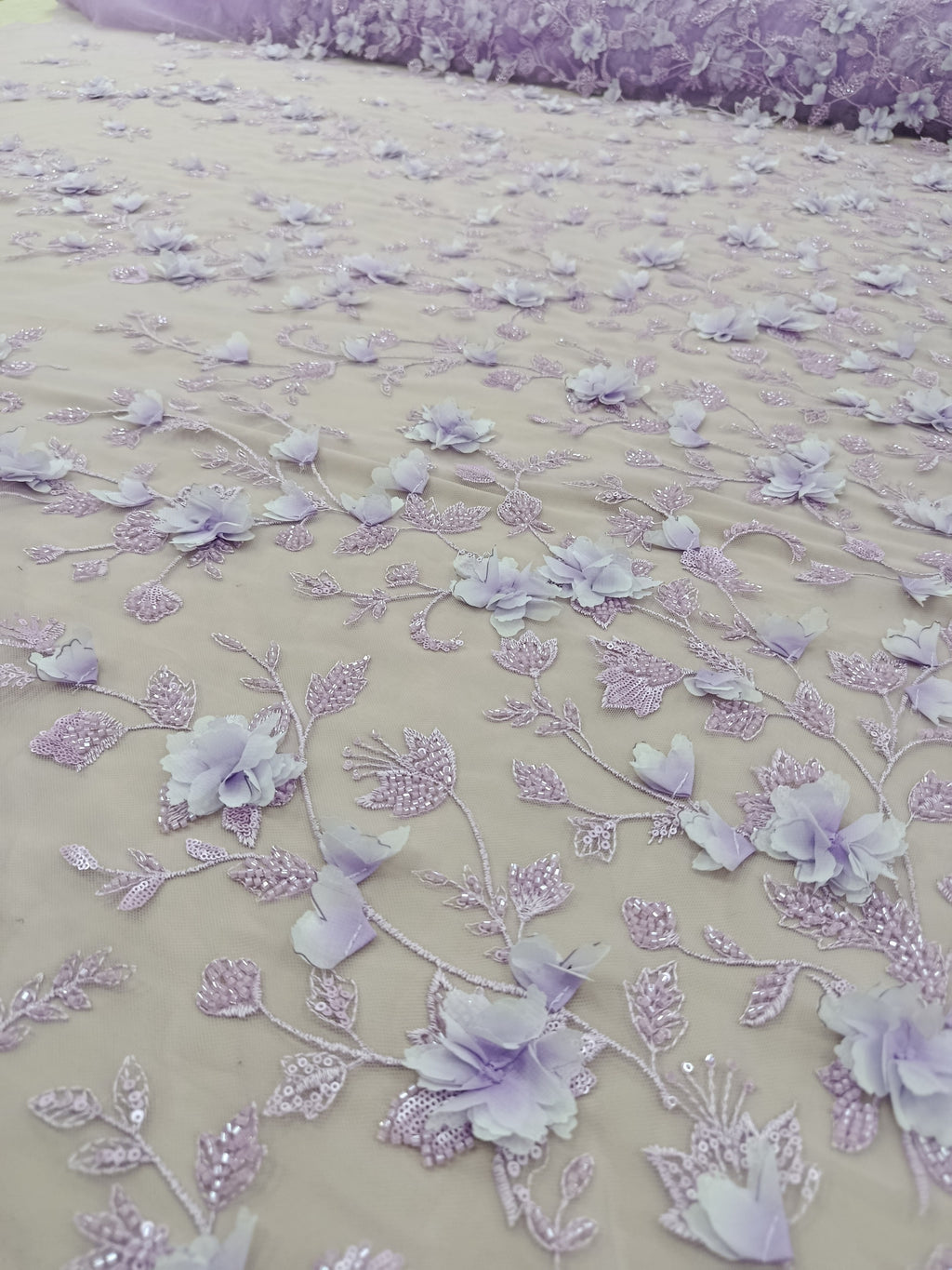 Material premium pentru rochii elegante și ținute de ocazie