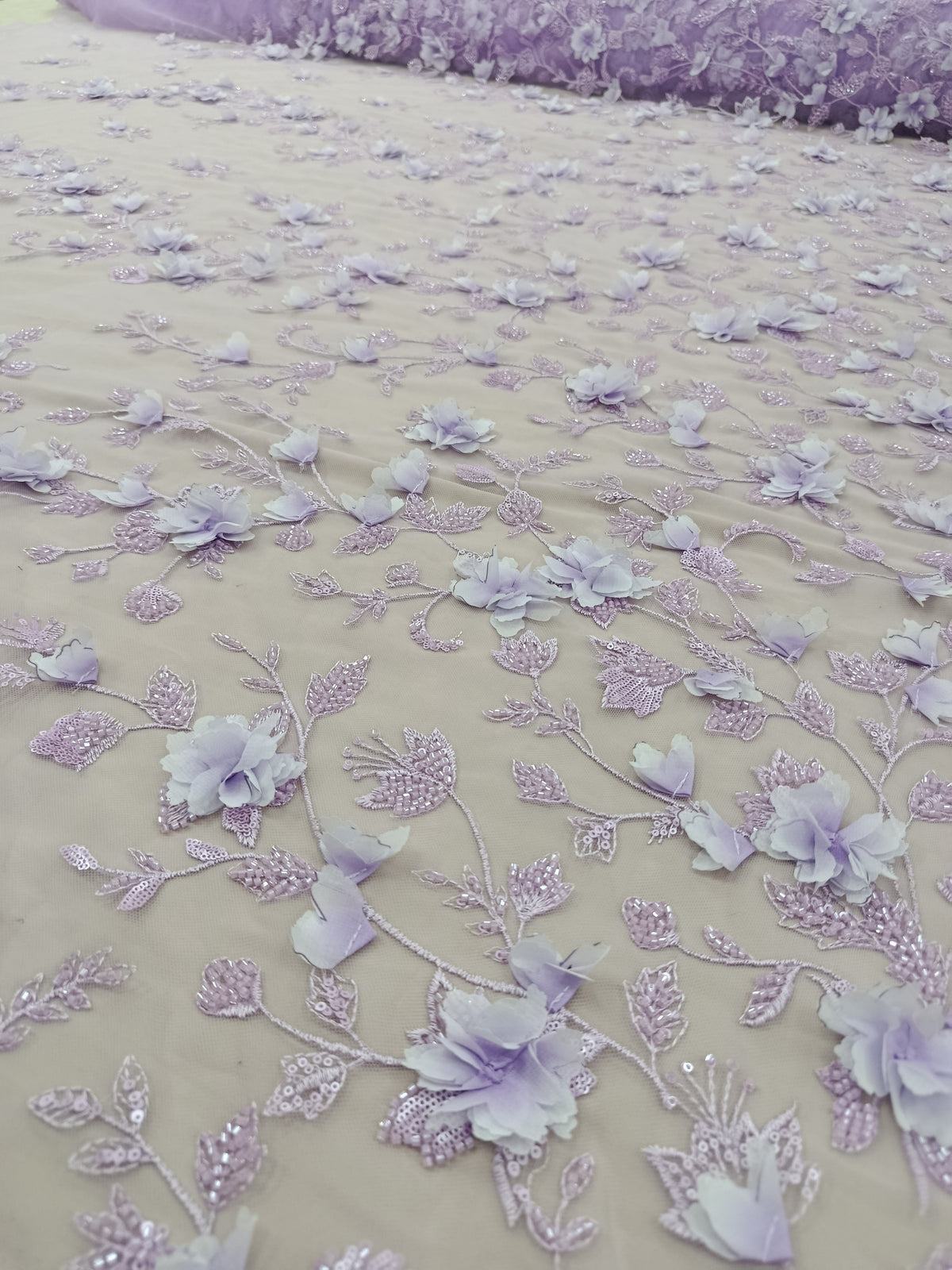 Material premium pentru rochii elegante și ținute de ocazie