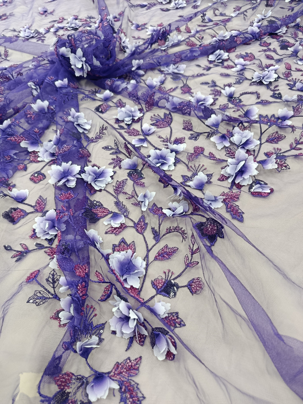 Broderie premium cu paiete și flori tridimensionale