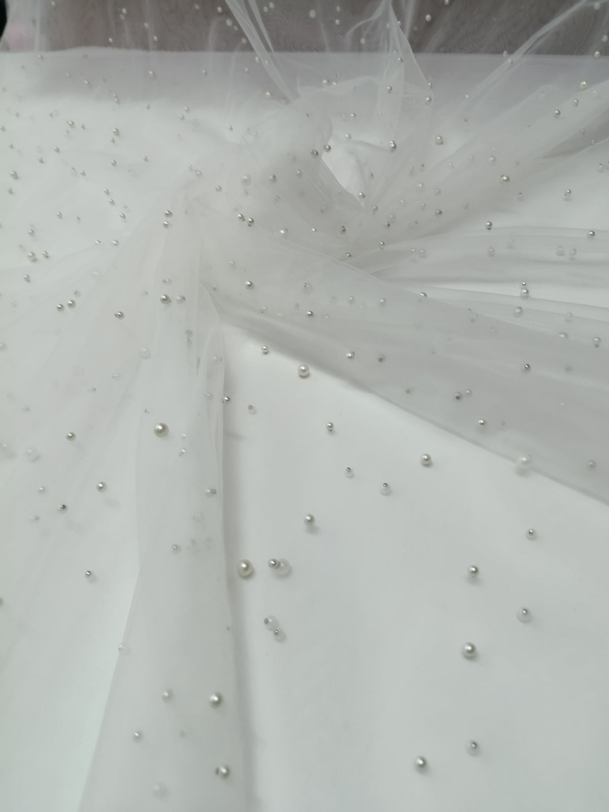 tull cu perle ivory lățime 3 m pentru rochii elegante